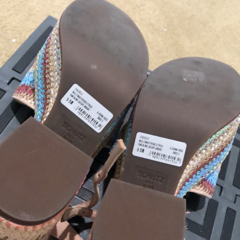 Sandals - Picture 5 of 11